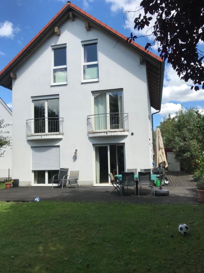 House With Castle View & Art Apartment กุนซ์บวร์ก ภายนอก รูปภาพ