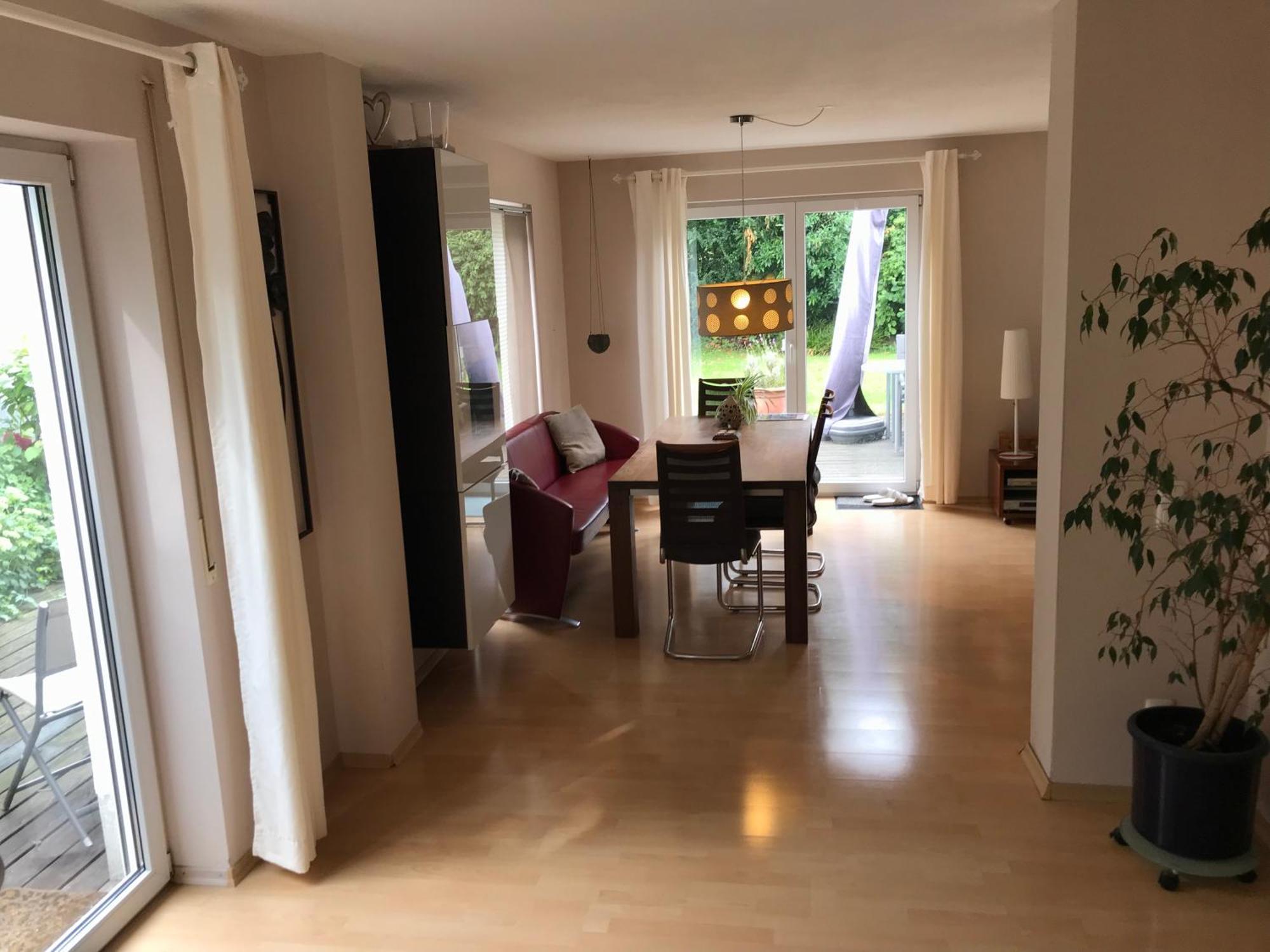 House With Castle View & Art Apartment กุนซ์บวร์ก ภายนอก รูปภาพ
